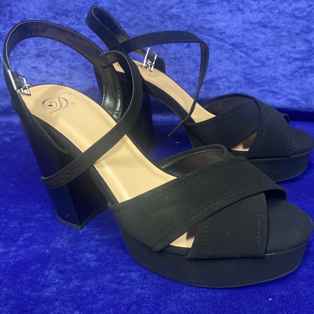 My Delicious Black Heels